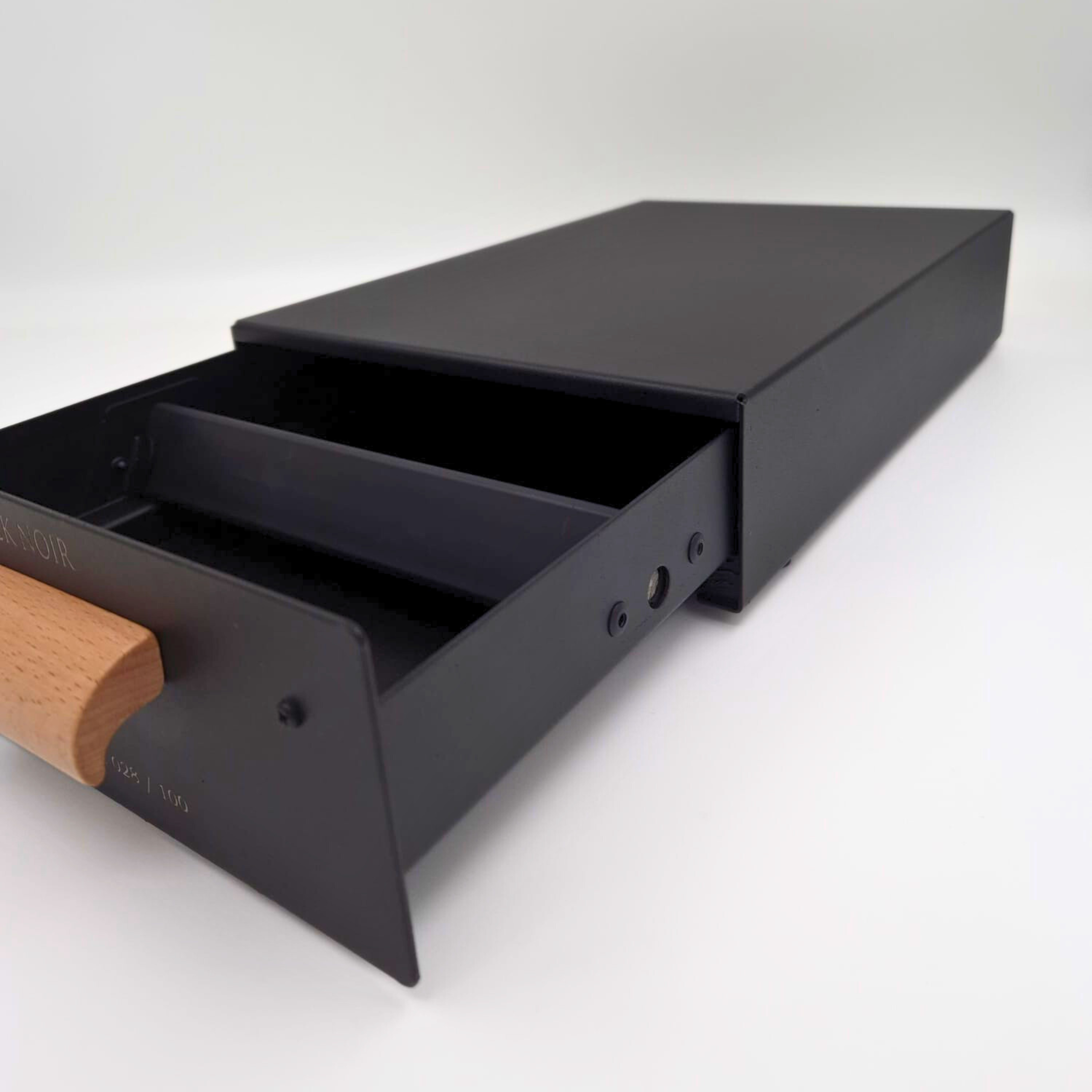 Limited Edition Knock Noir