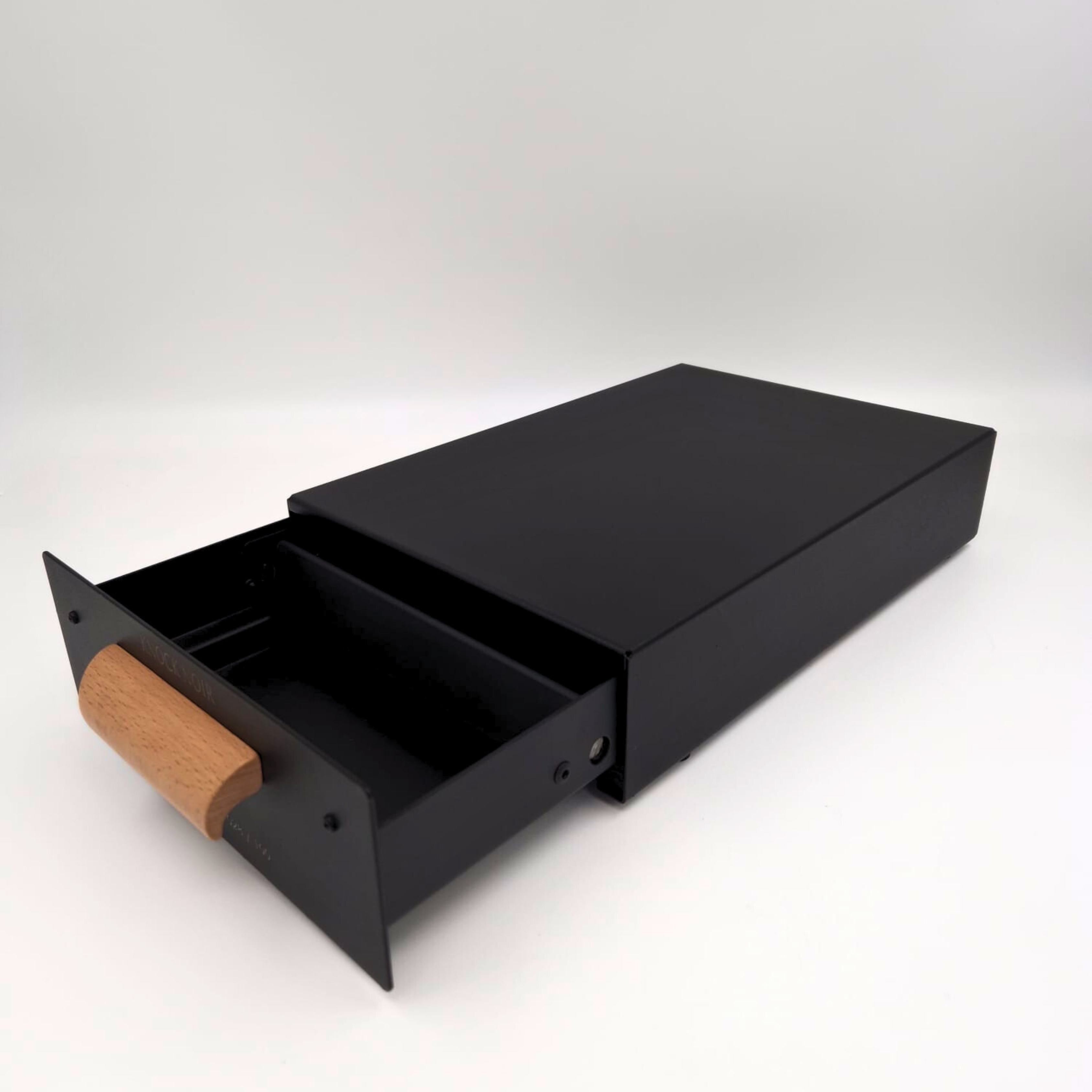 Limited Edition Knock Noir